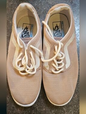 Vans UltraCush Lite Knit Sneakers in Beige & Cream